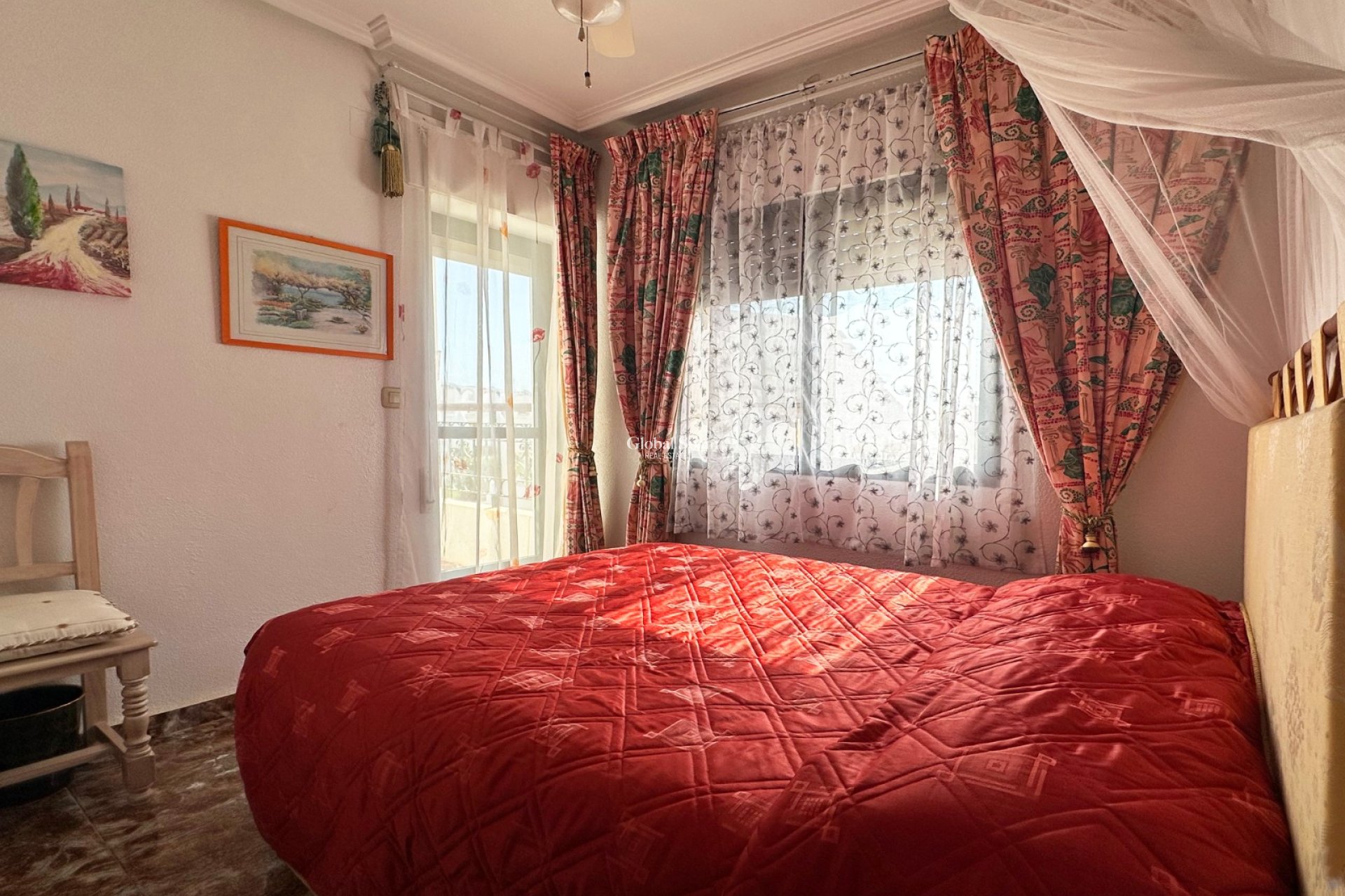 Wiederverkauf - VILLA -
ORIHUELA COSTA - Costa Blanca