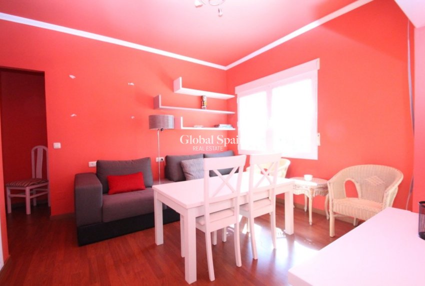 Wiederverkauf - VILLA -
ORIHUELA COSTA - Costa Blanca