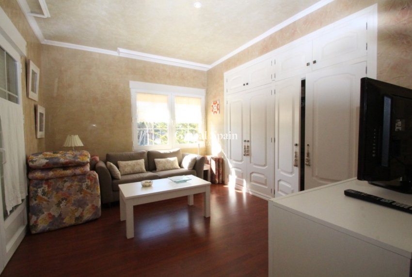 Wiederverkauf - VILLA -
ORIHUELA COSTA - Costa Blanca