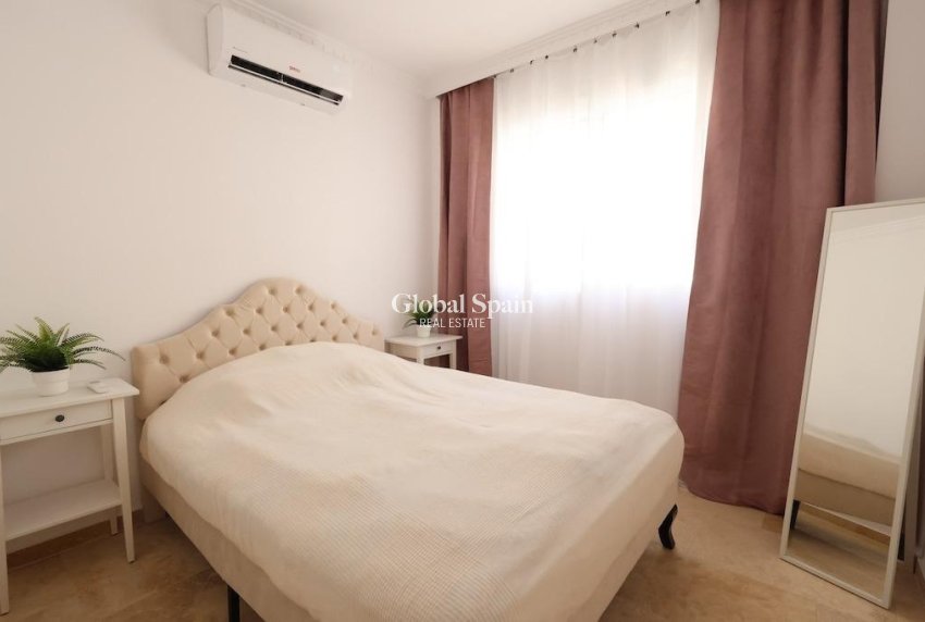Wiederverkauf - VILLA -
ORIHUELA COSTA - Costa Blanca