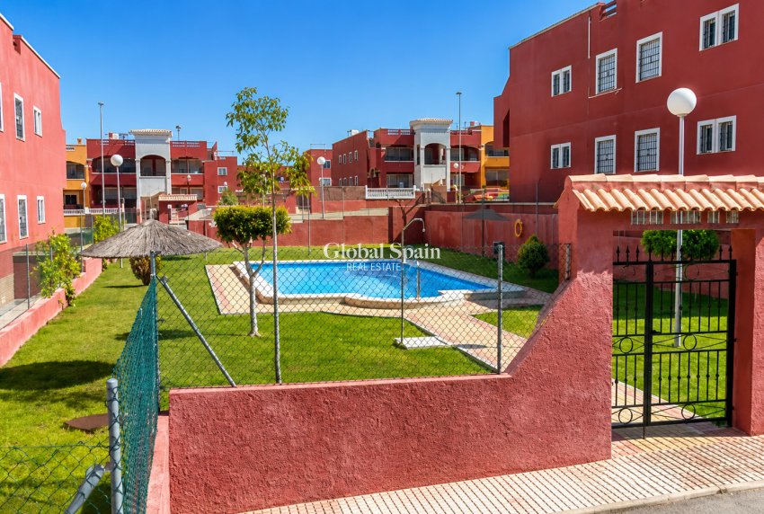 Wiederverkauf - VILLA -
ORIHUELA COSTA - Costa Blanca