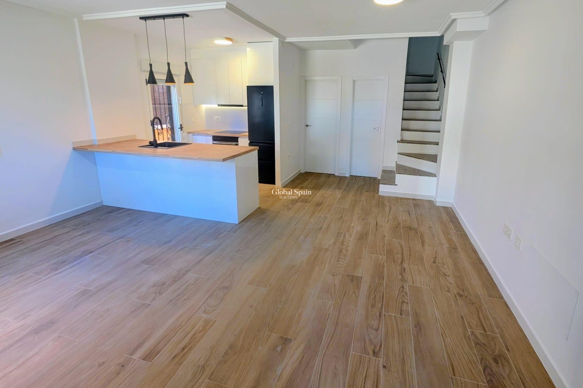 Wiederverkauf - VILLA -
ORIHUELA COSTA - Costa Blanca