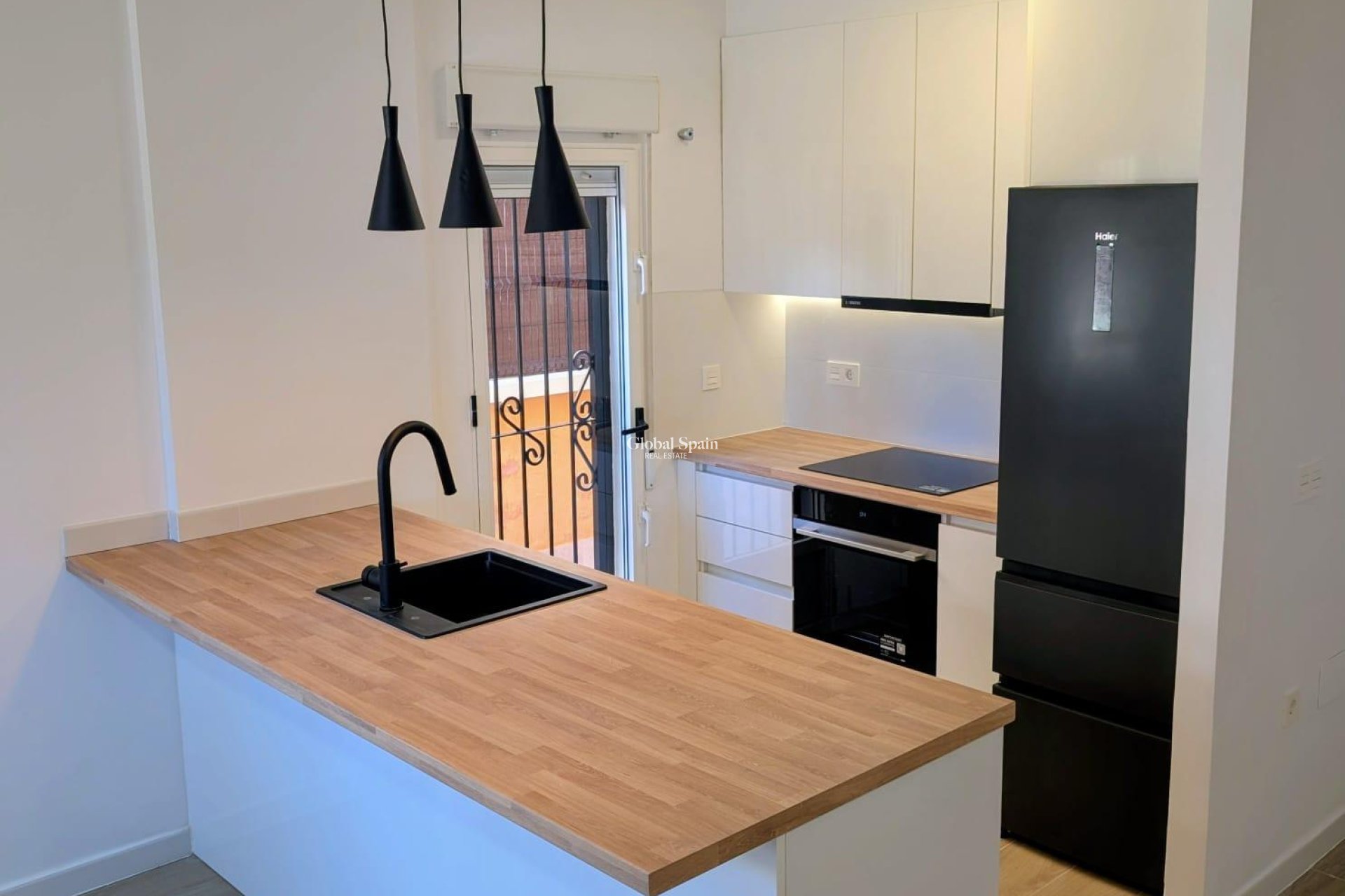 Wiederverkauf - VILLA -
ORIHUELA COSTA - Costa Blanca