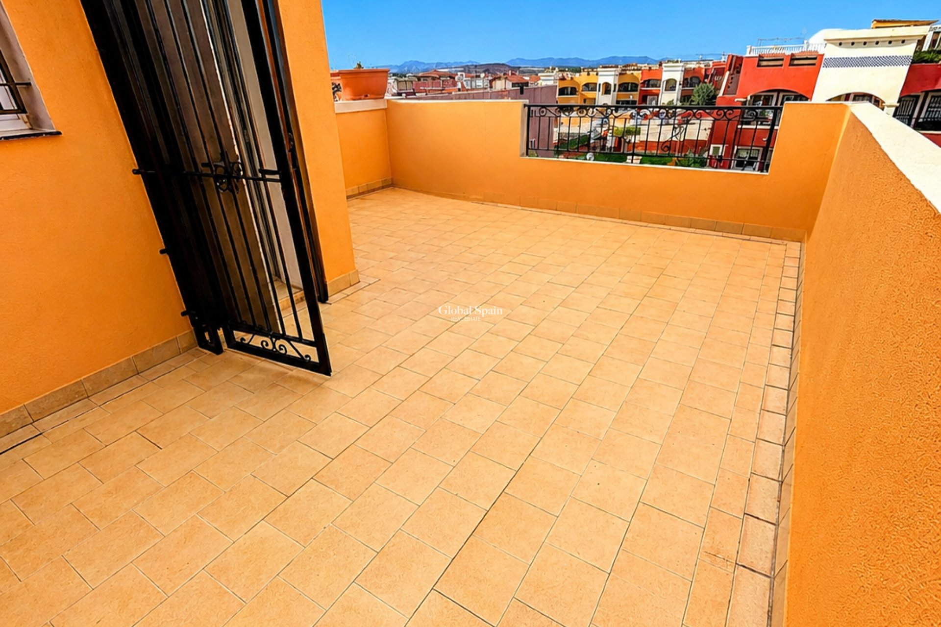 Wiederverkauf - VILLA -
ORIHUELA COSTA - Costa Blanca