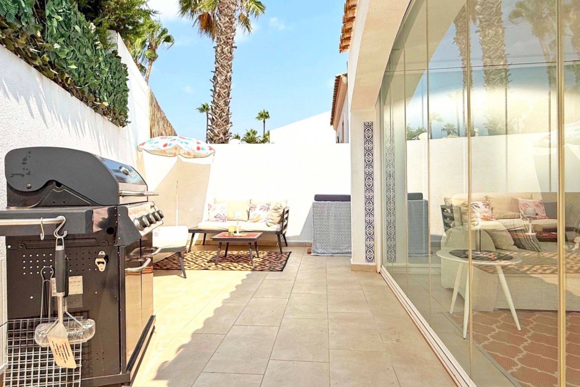 Wiederverkauf - VILLA -
ORIHUELA COSTA - Costa Blanca