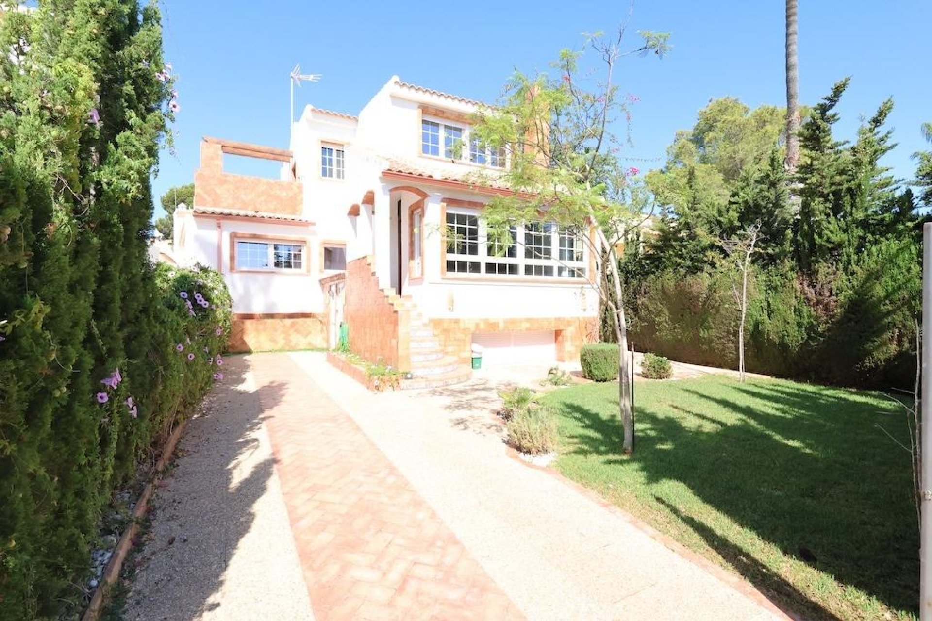 Wiederverkauf - VILLA -
ORIHUELA COSTA - Costa Blanca