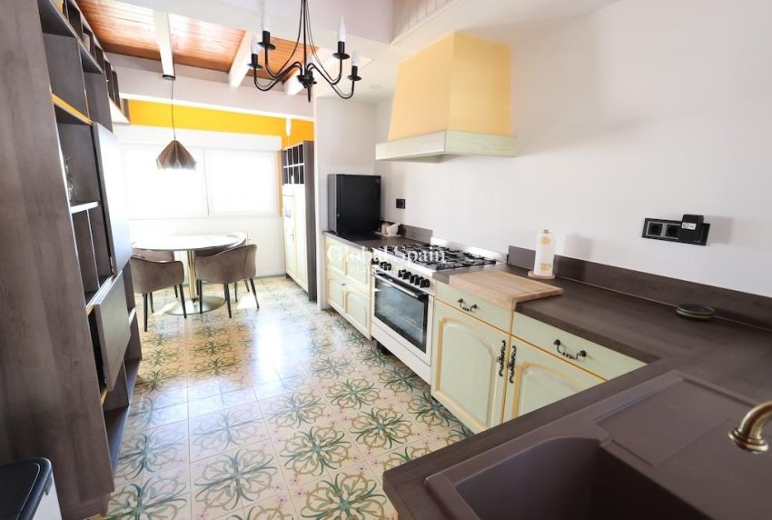 Wiederverkauf - VILLA -
ORIHUELA COSTA - Costa Blanca