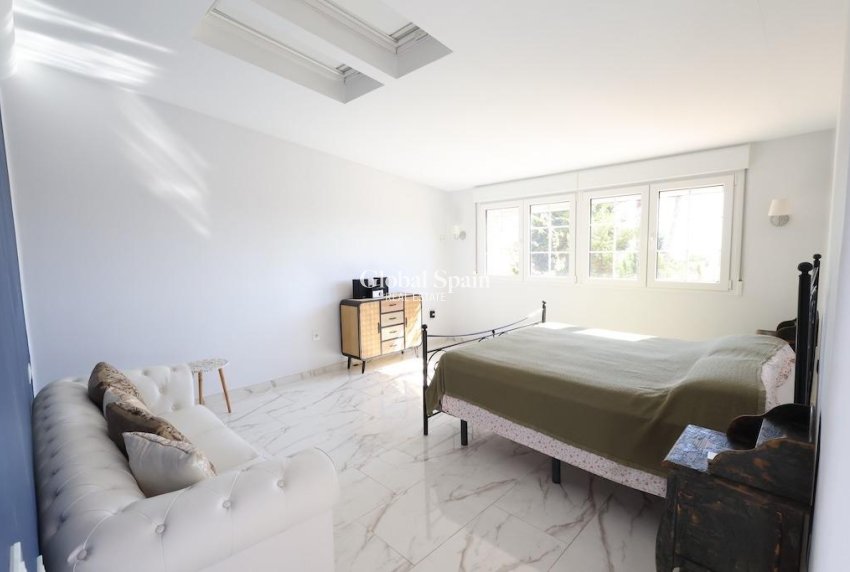 Wiederverkauf - VILLA -
ORIHUELA COSTA - Costa Blanca