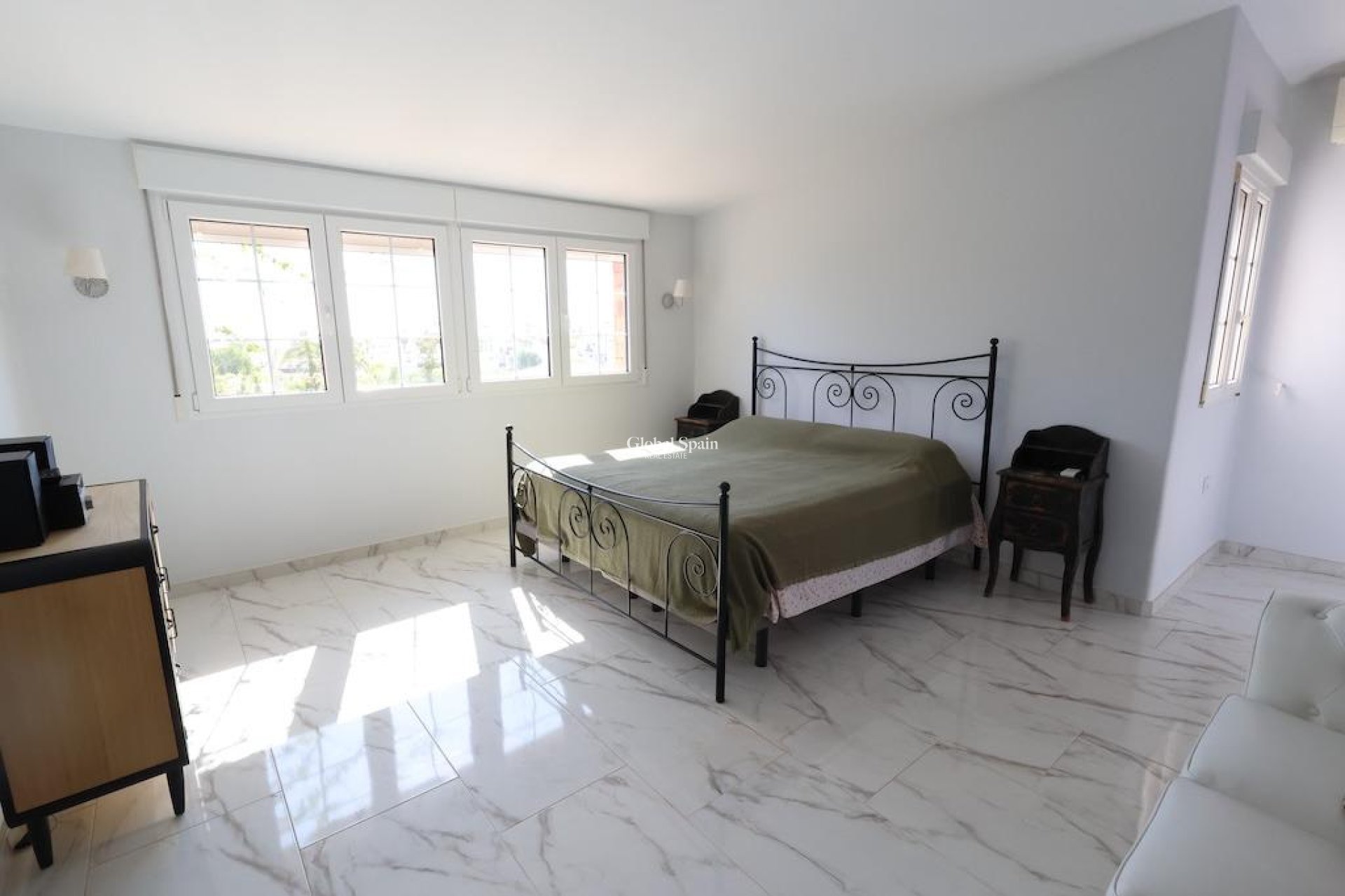 Wiederverkauf - VILLA -
ORIHUELA COSTA - Costa Blanca
