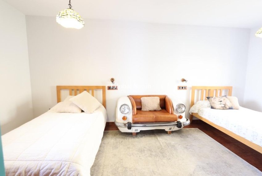 Wiederverkauf - VILLA -
ORIHUELA COSTA - Costa Blanca