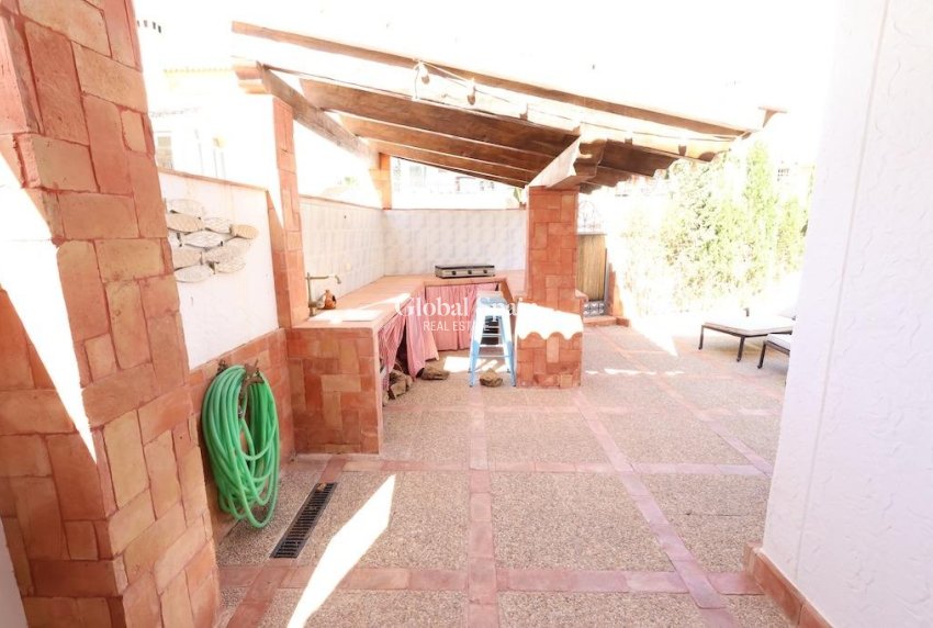 Wiederverkauf - VILLA -
ORIHUELA COSTA - Costa Blanca