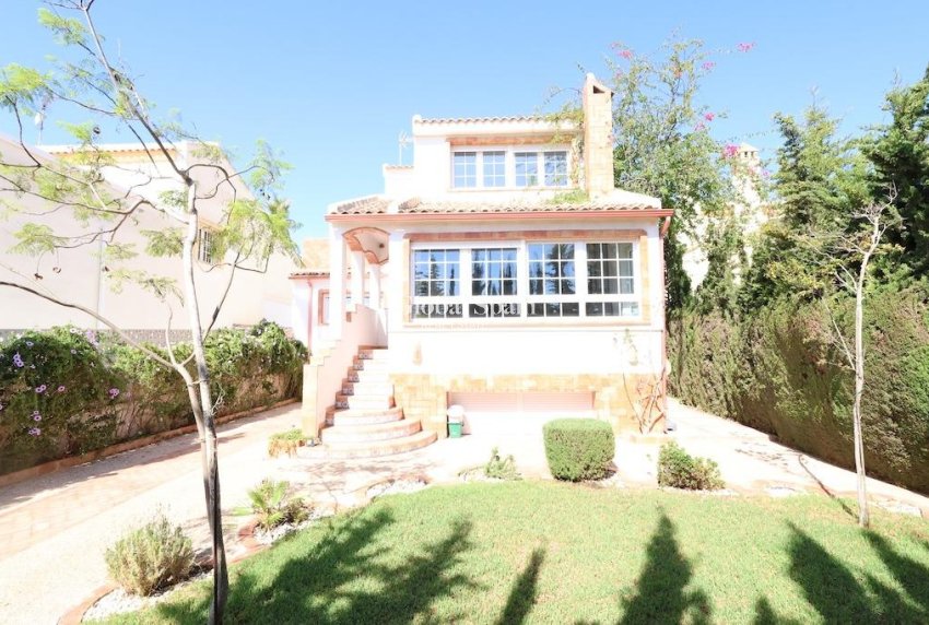 Wiederverkauf - VILLA -
ORIHUELA COSTA - Costa Blanca