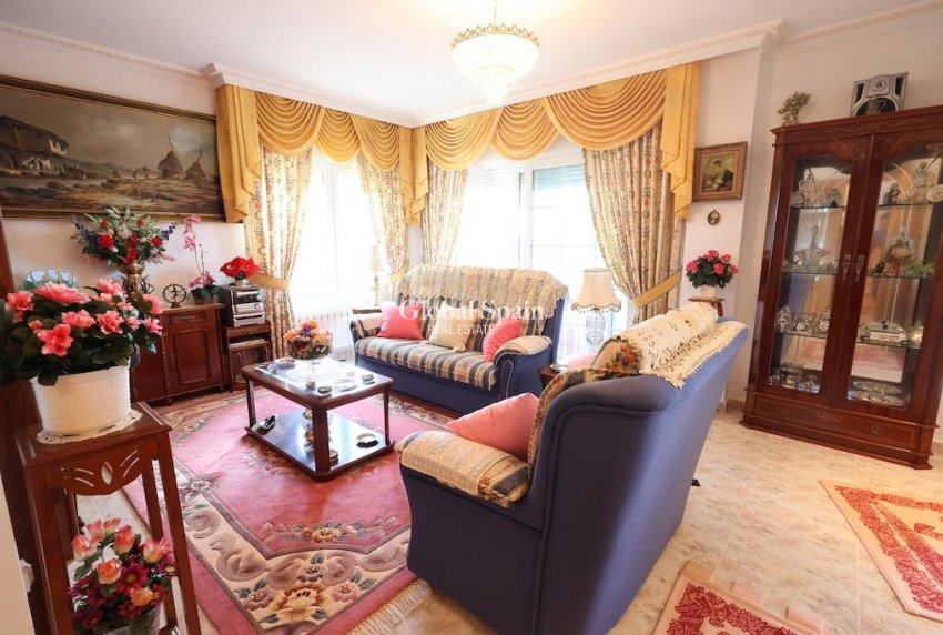 Wiederverkauf - VILLA -
ORIHUELA COSTA - Costa Blanca