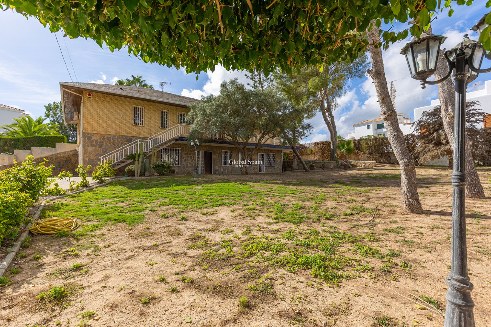 Wiederverkauf - VILLA -
ORIHUELA COSTA - Costa Blanca