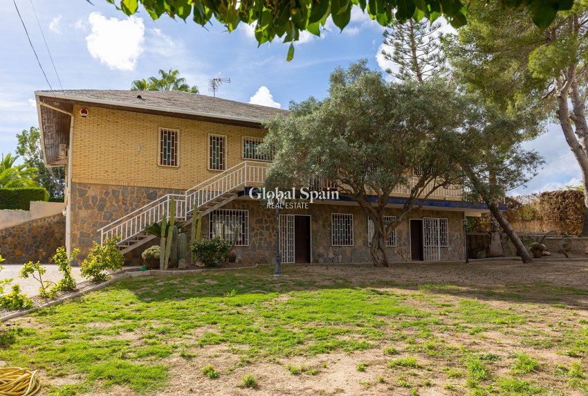 Wiederverkauf - VILLA -
ORIHUELA COSTA - Costa Blanca