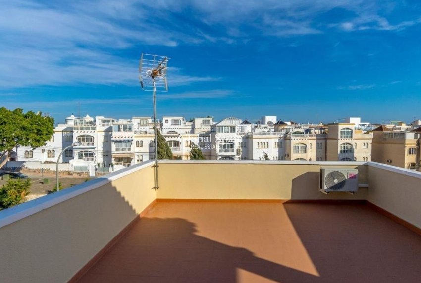 Wiederverkauf - VILLA -
ORIHUELA COSTA - Costa Blanca