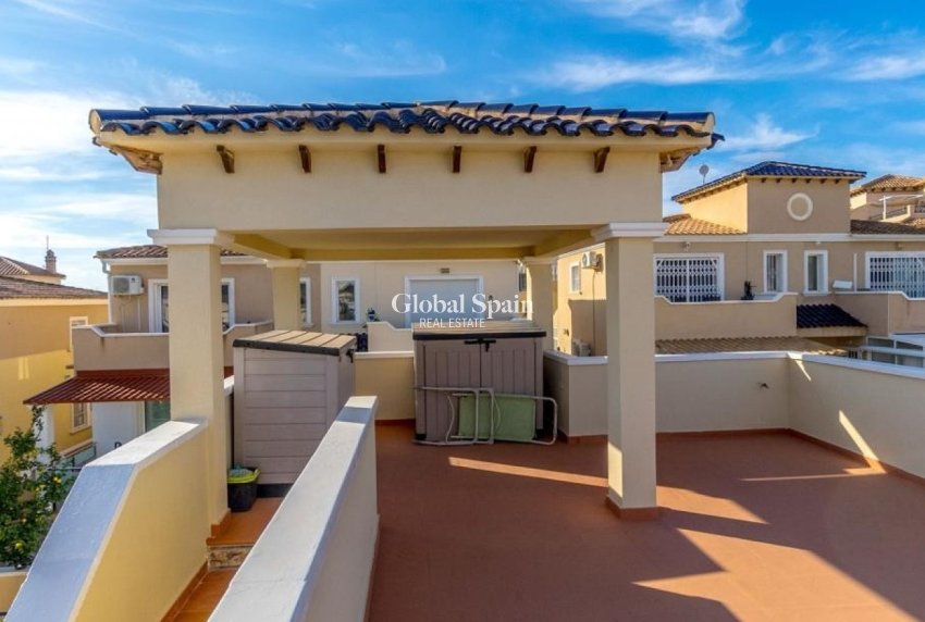 Wiederverkauf - VILLA -
ORIHUELA COSTA - Costa Blanca