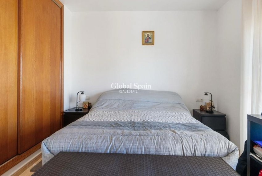 Wiederverkauf - VILLA -
ORIHUELA COSTA - Costa Blanca