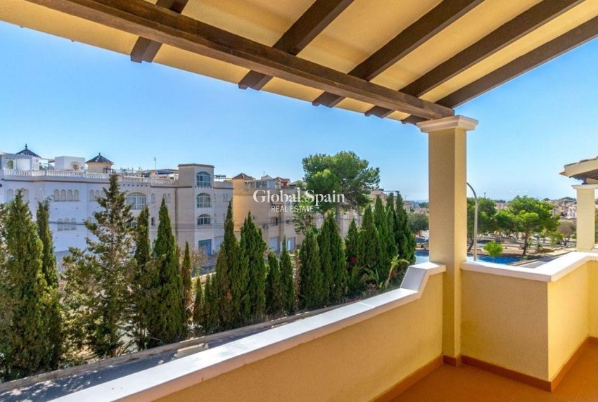 Wiederverkauf - VILLA -
ORIHUELA COSTA - Costa Blanca