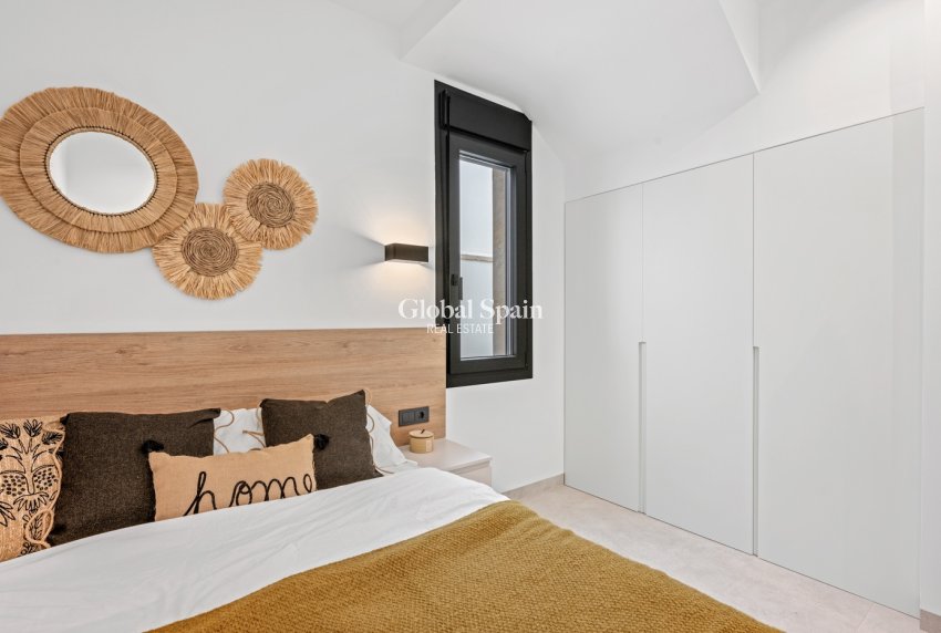 Wiederverkauf - VILLA -
ORIHUELA COSTA - Costa Blanca