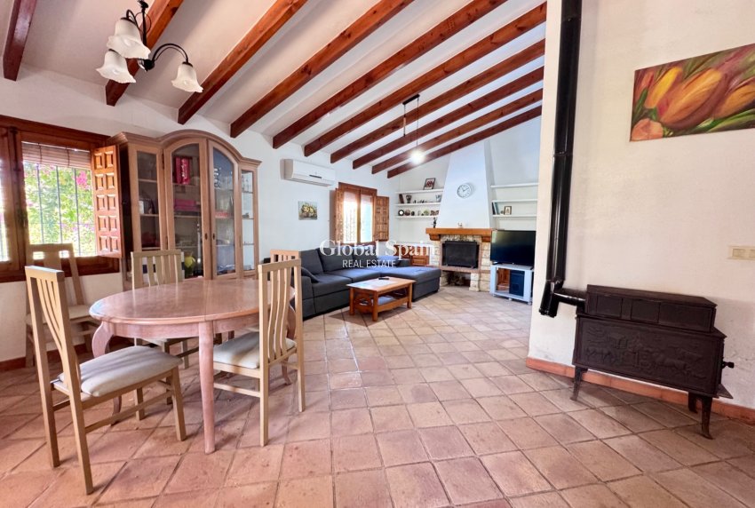 Wiederverkauf - VILLA -
ORIHUELA COSTA - Costa Blanca