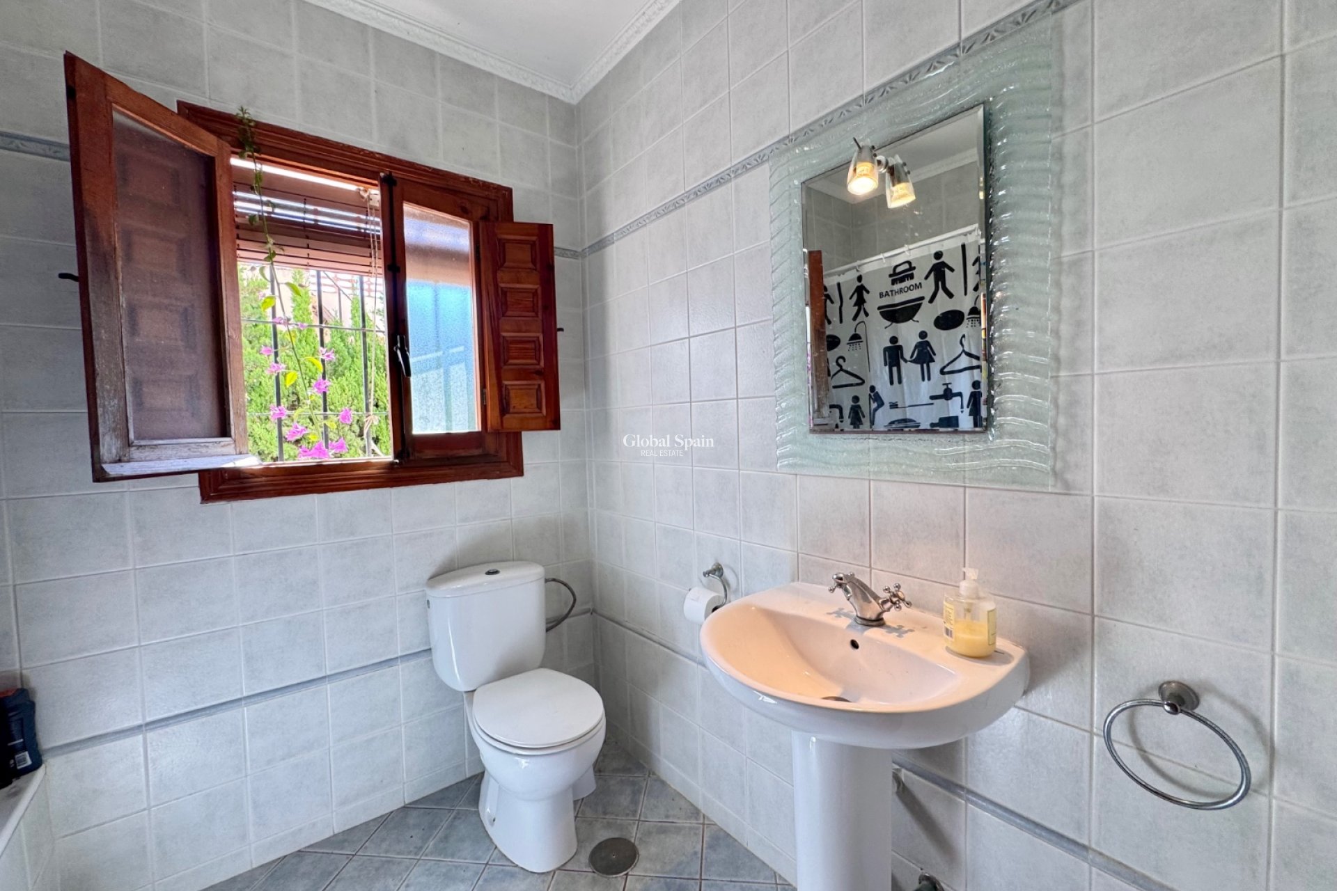 Wiederverkauf - VILLA -
ORIHUELA COSTA - Costa Blanca