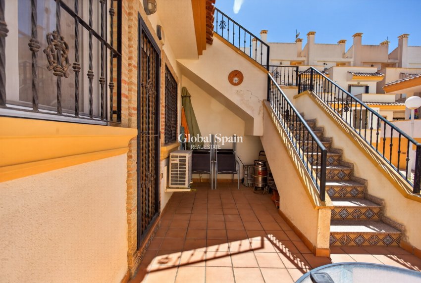 Wiederverkauf - VILLA -
ORIHUELA COSTA - Costa Blanca