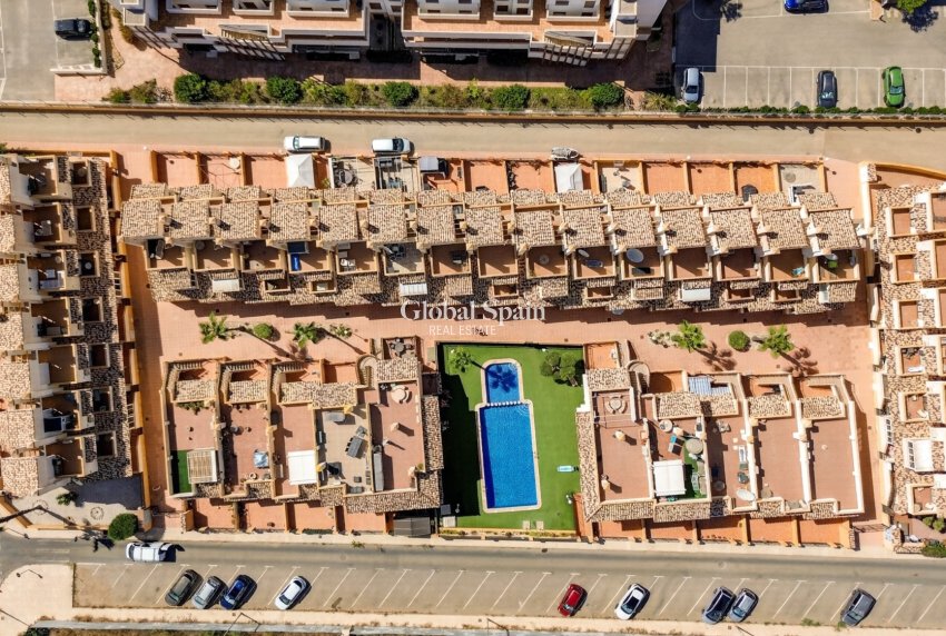 Wiederverkauf - VILLA -
ORIHUELA COSTA - Costa Blanca