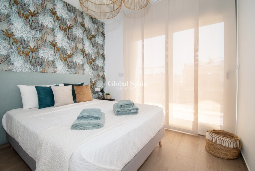 Wiederverkauf - VILLA -
ORIHUELA COSTA - Costa Blanca