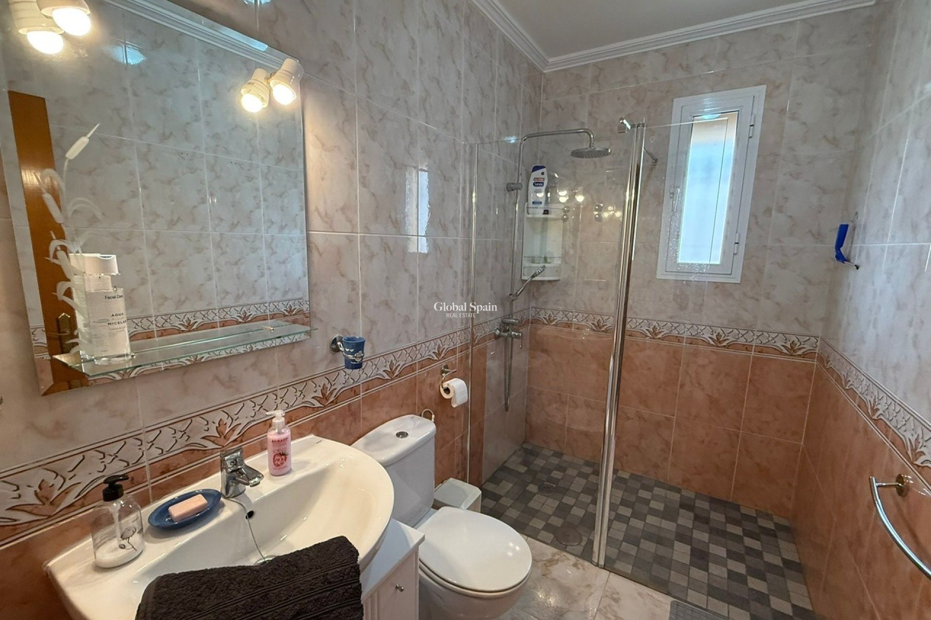 Wiederverkauf - VILLA -
ORIHUELA COSTA - Costa Blanca