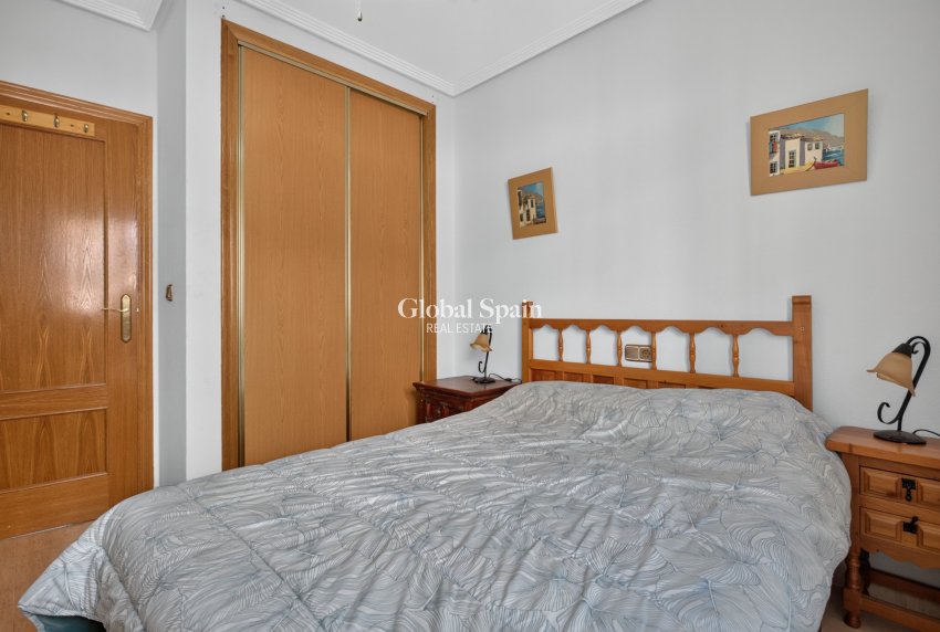 Wiederverkauf - VILLA -
ORIHUELA COSTA - Costa Blanca