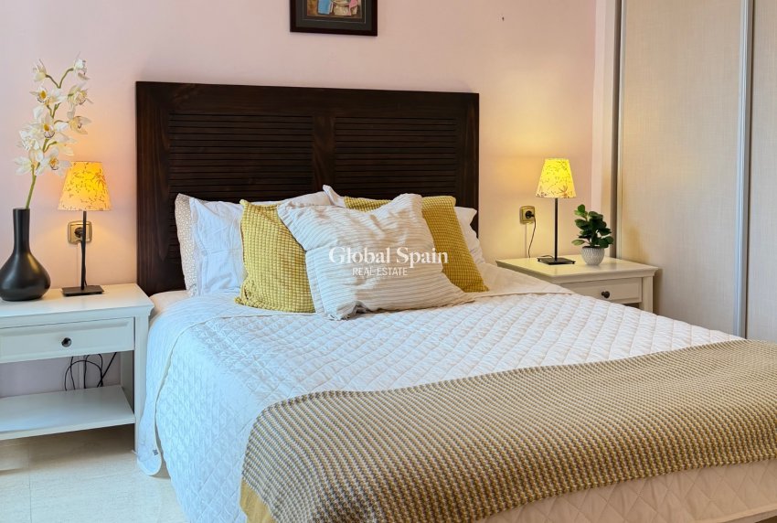 Wiederverkauf - VILLA -
ORIHUELA COSTA - Costa Blanca