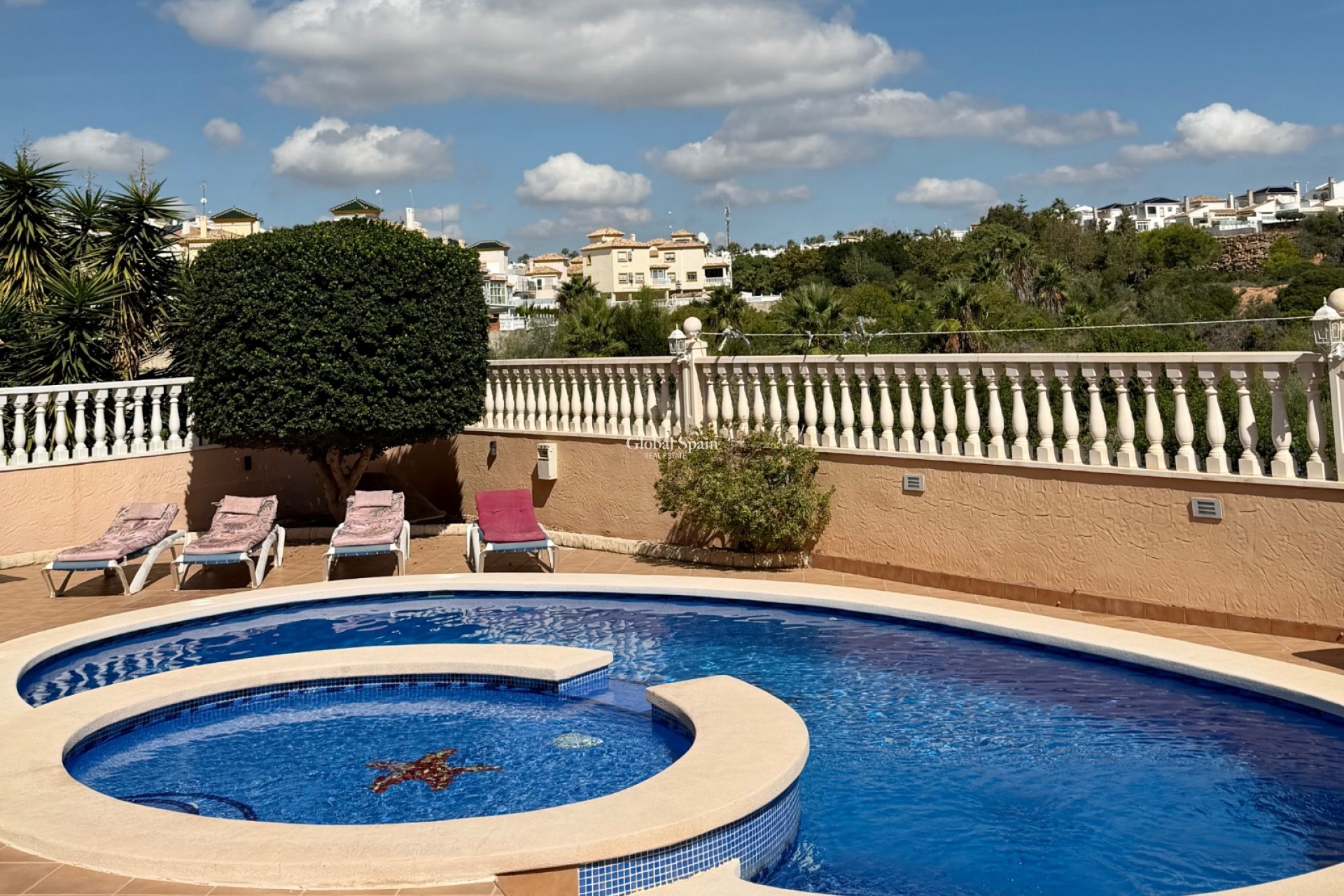 Wiederverkauf - VILLA -
ORIHUELA COSTA - Costa Blanca