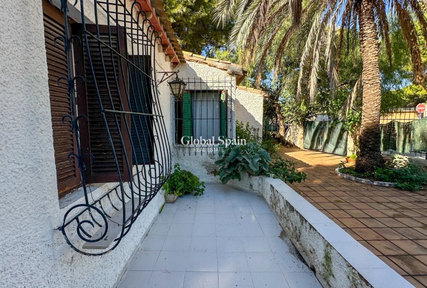 Wiederverkauf - VILLA -
ORIHUELA COSTA - Costa Blanca