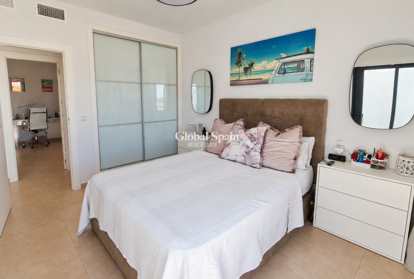 Wiederverkauf - VILLA -
ORIHUELA COSTA - Costa Blanca