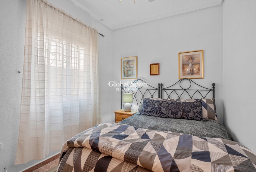 Wiederverkauf - VILLA -
ORIHUELA COSTA - El Galan