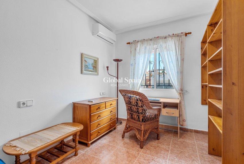 Wiederverkauf - VILLA -
ORIHUELA COSTA - El Galan