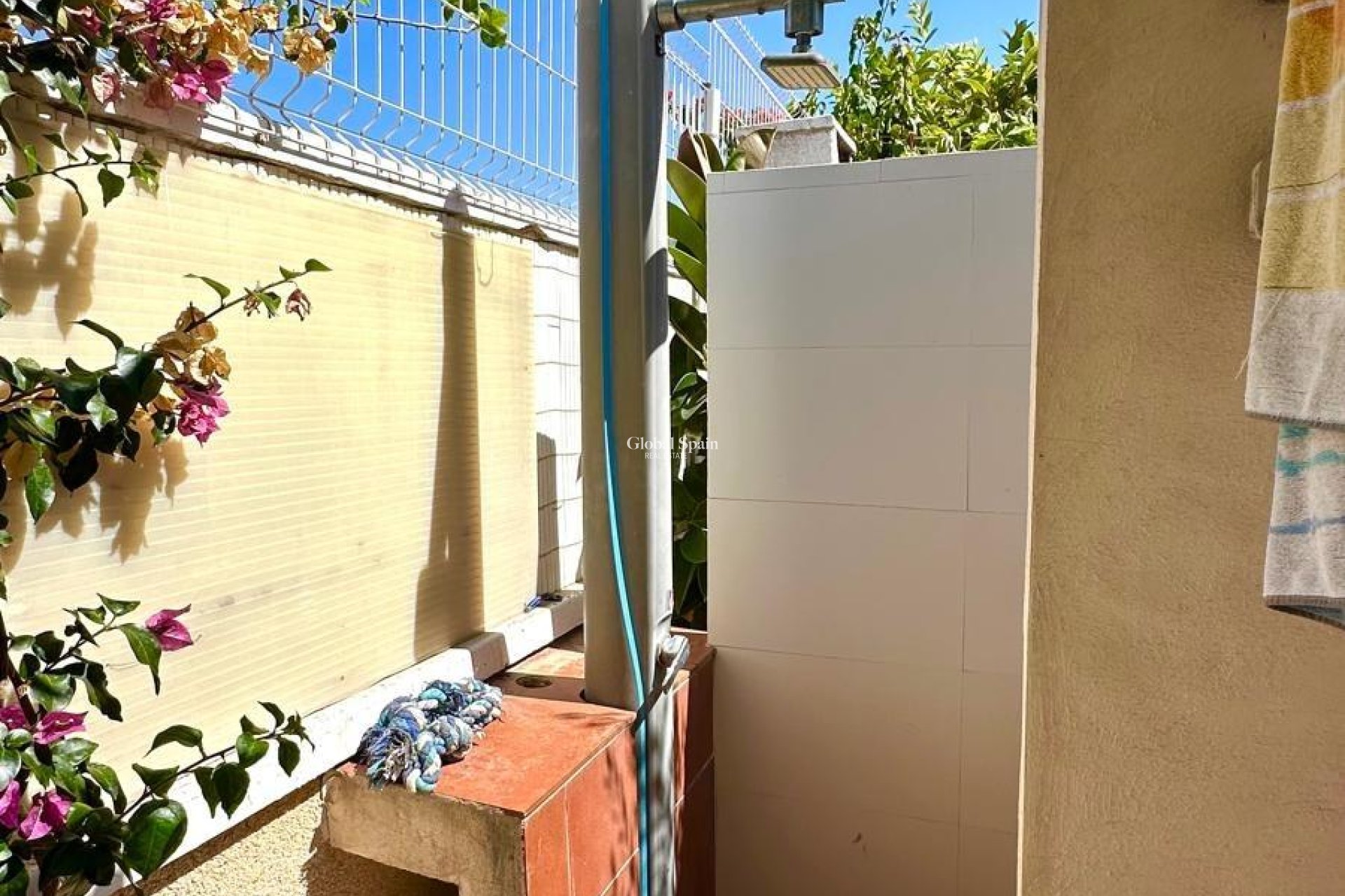 Wiederverkauf - VILLA -
ORIHUELA COSTA - La Regia