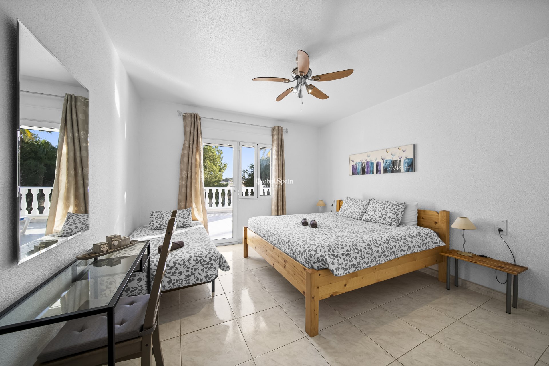 Wiederverkauf - VILLA -
ORIHUELA COSTA - La Zenia