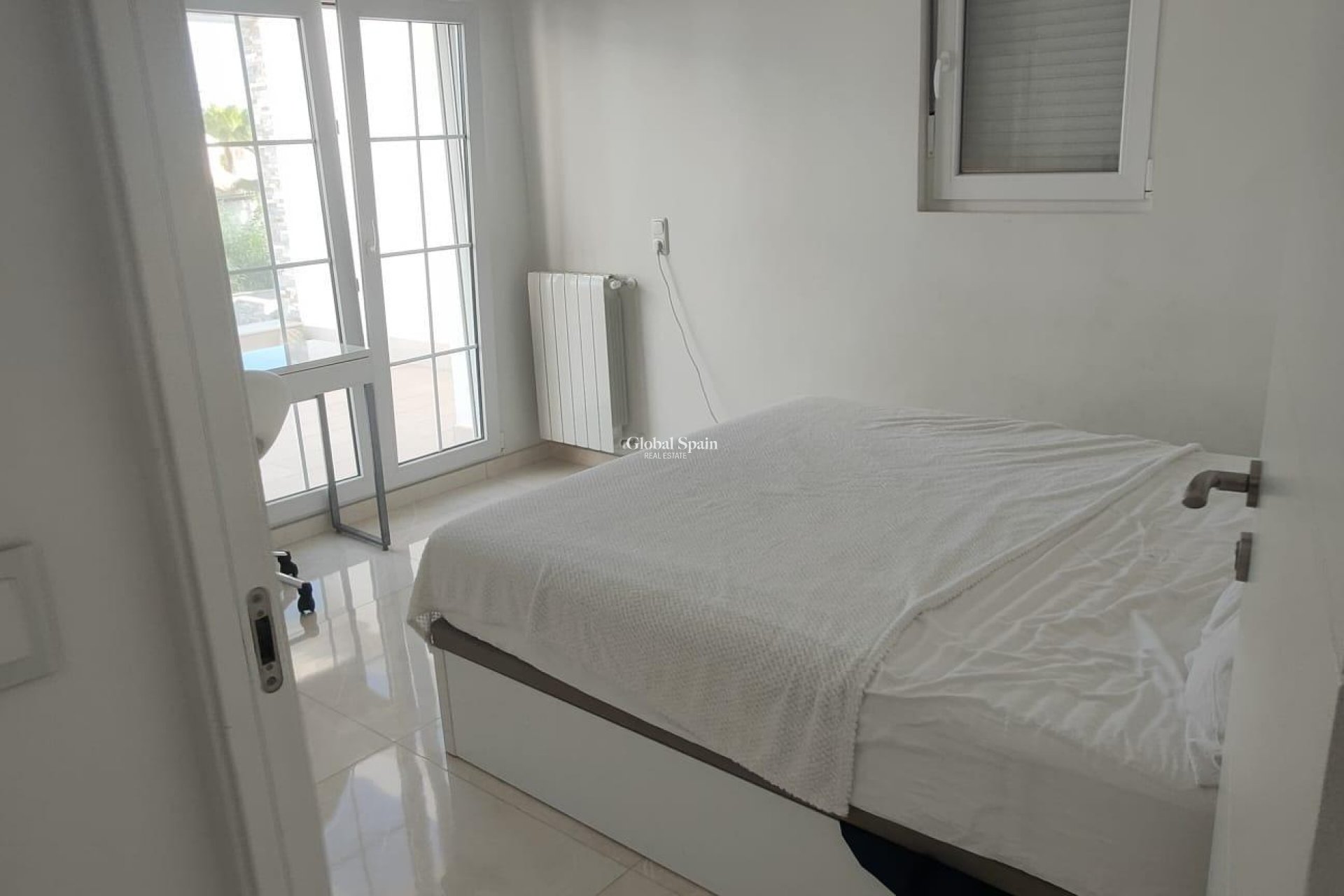 Wiederverkauf - VILLA -
ORIHUELA COSTA - La Zenia