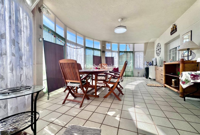 Wiederverkauf - VILLA -
ORIHUELA COSTA - La Zenia