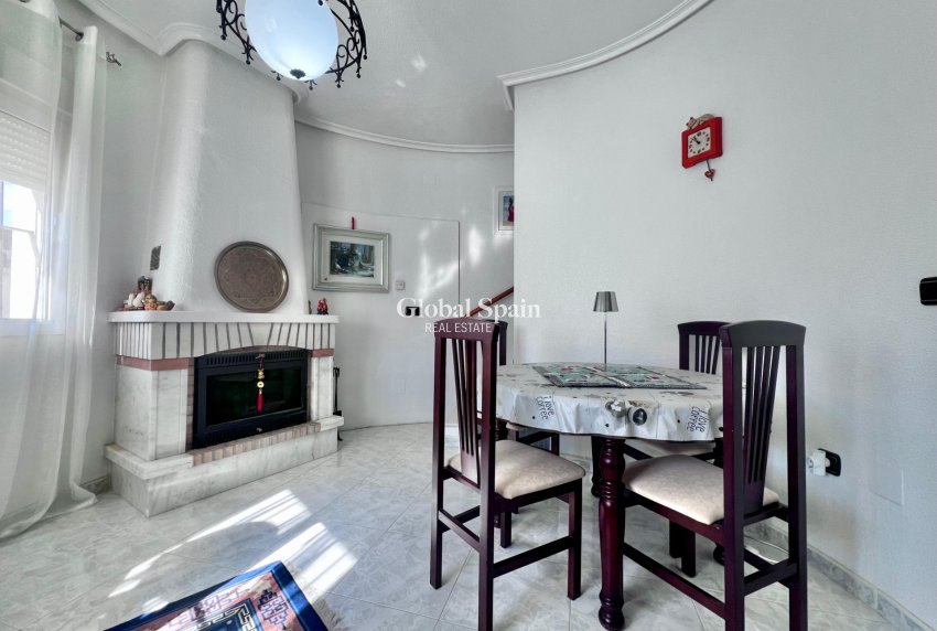 Wiederverkauf - VILLA -
ORIHUELA COSTA - La Zenia