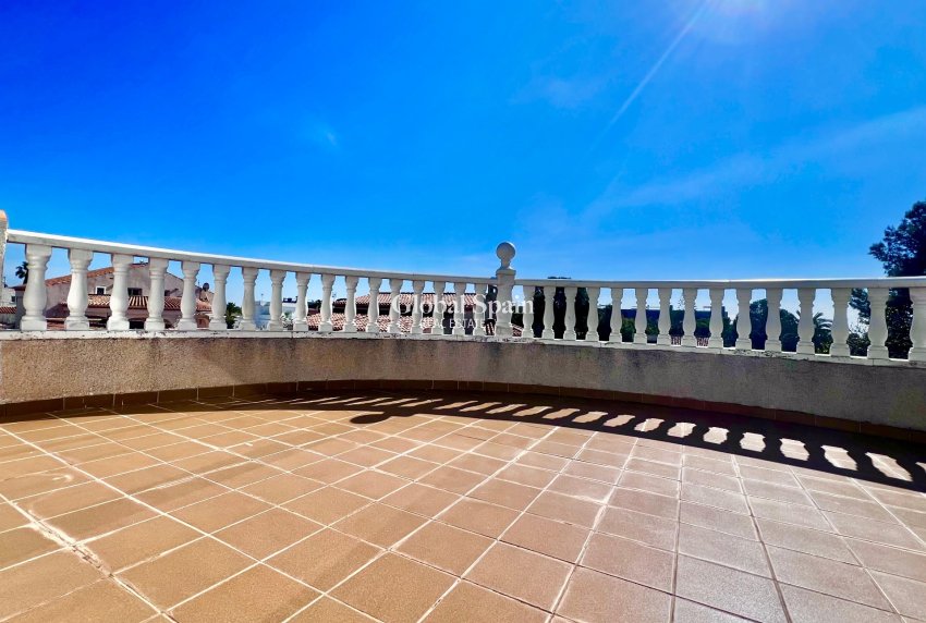 Wiederverkauf - VILLA -
ORIHUELA COSTA - La Zenia