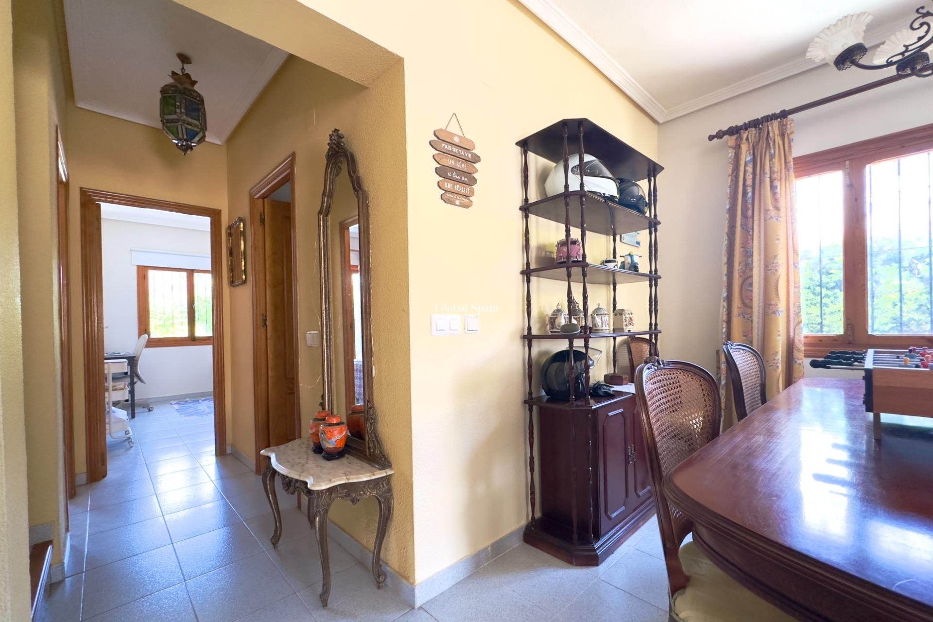 Wiederverkauf - VILLA -
ORIHUELA COSTA - La Zenia