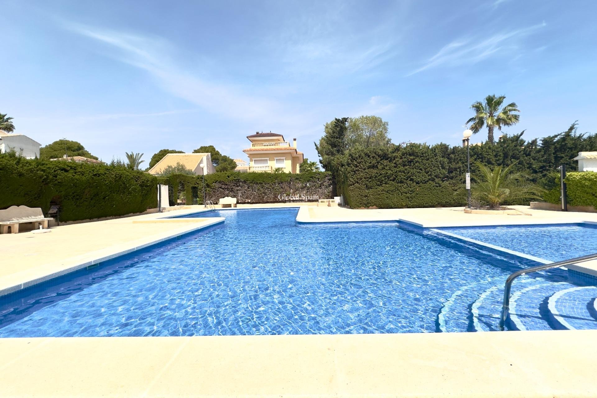 Wiederverkauf - VILLA -
ORIHUELA COSTA - La Zenia