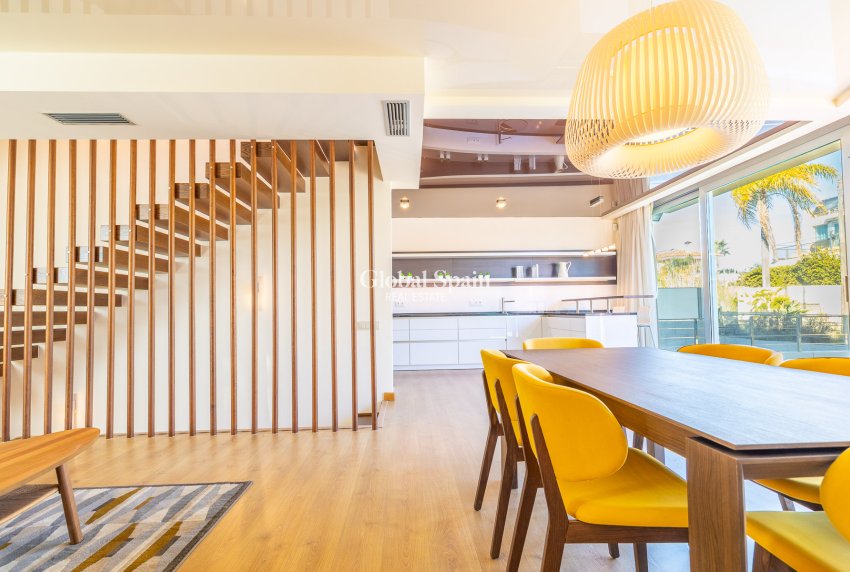 Wiederverkauf - Villa -
ORIHUELA COSTA - La Zenia