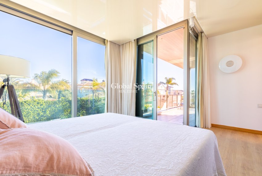 Wiederverkauf - Villa -
ORIHUELA COSTA - La Zenia