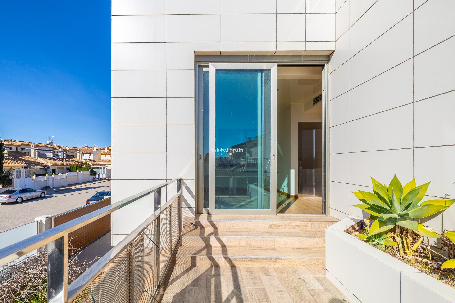 Wiederverkauf - Villa -
ORIHUELA COSTA - La Zenia