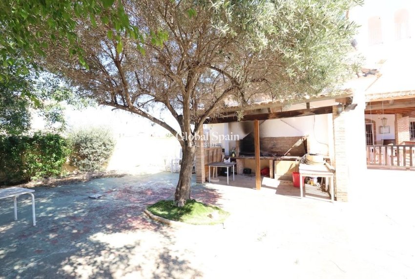 Wiederverkauf - Villa -
ORIHUELA COSTA - La Zenia