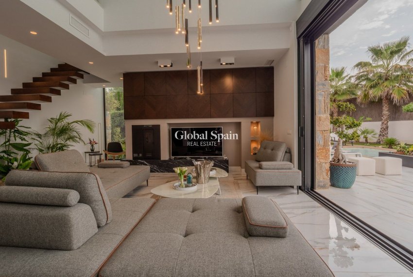 Wiederverkauf - Villa -
ORIHUELA COSTA - Las Colinas Golf